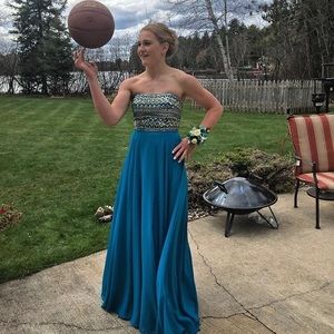 Prom dress